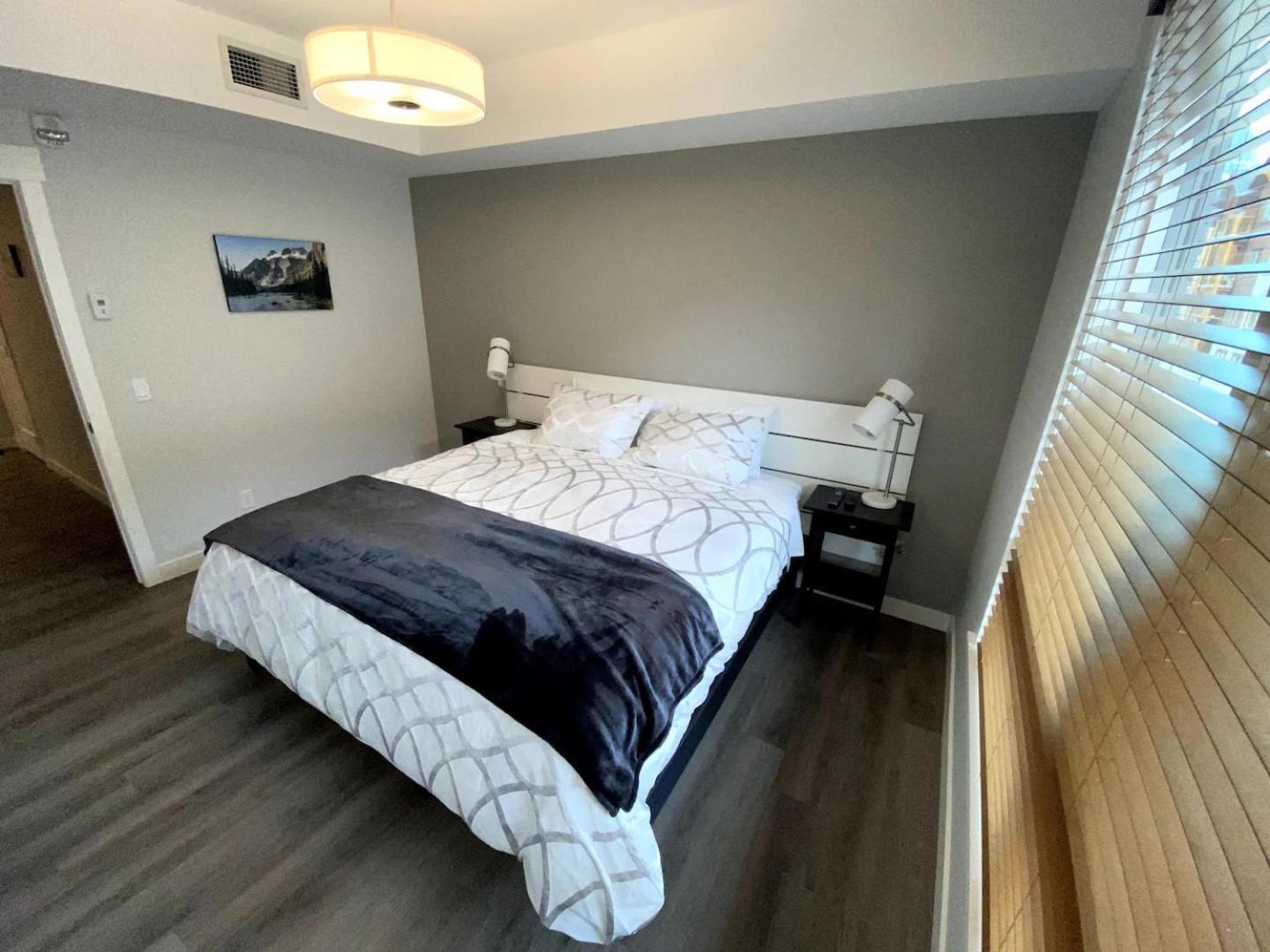 Luxury Unit In The Heart Of